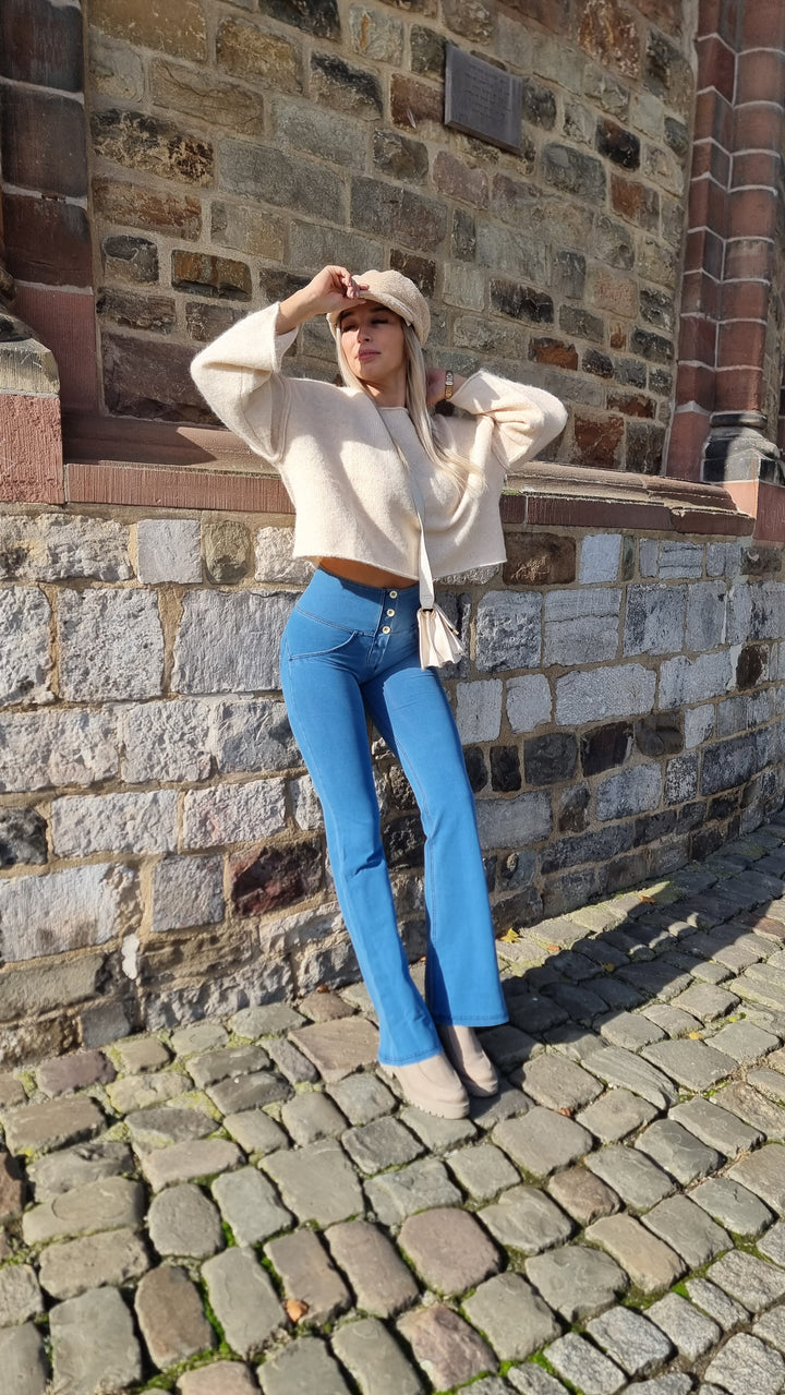 (WRUP11BHC002ORG-J4B) Blauwe WR.UP® Flared Jeans met een Hoge Taille en Knoopsluiting