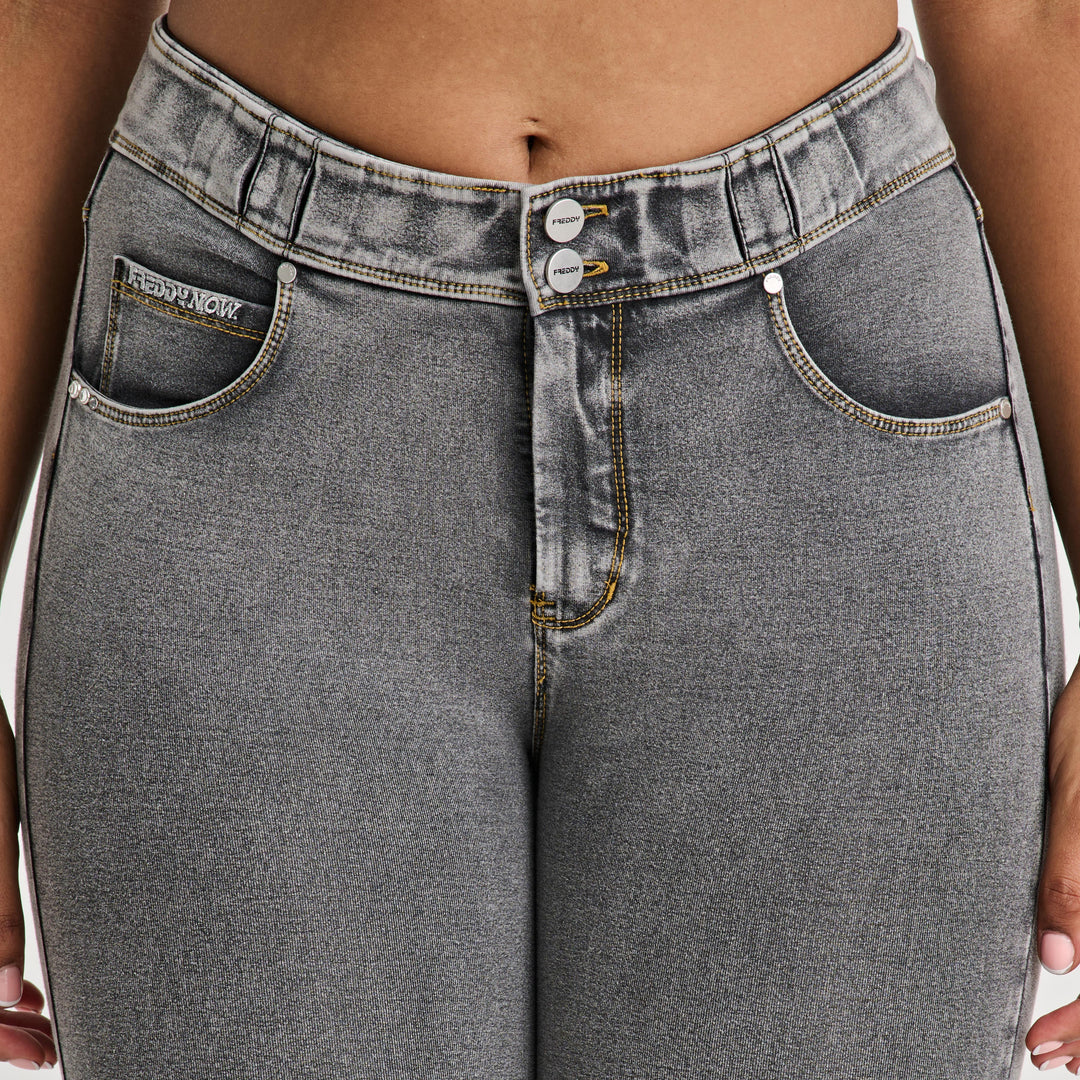 (NOW1MC002ORG-J3Y) N.O.W.® Mid Waist Jeans met Knoopsluiting