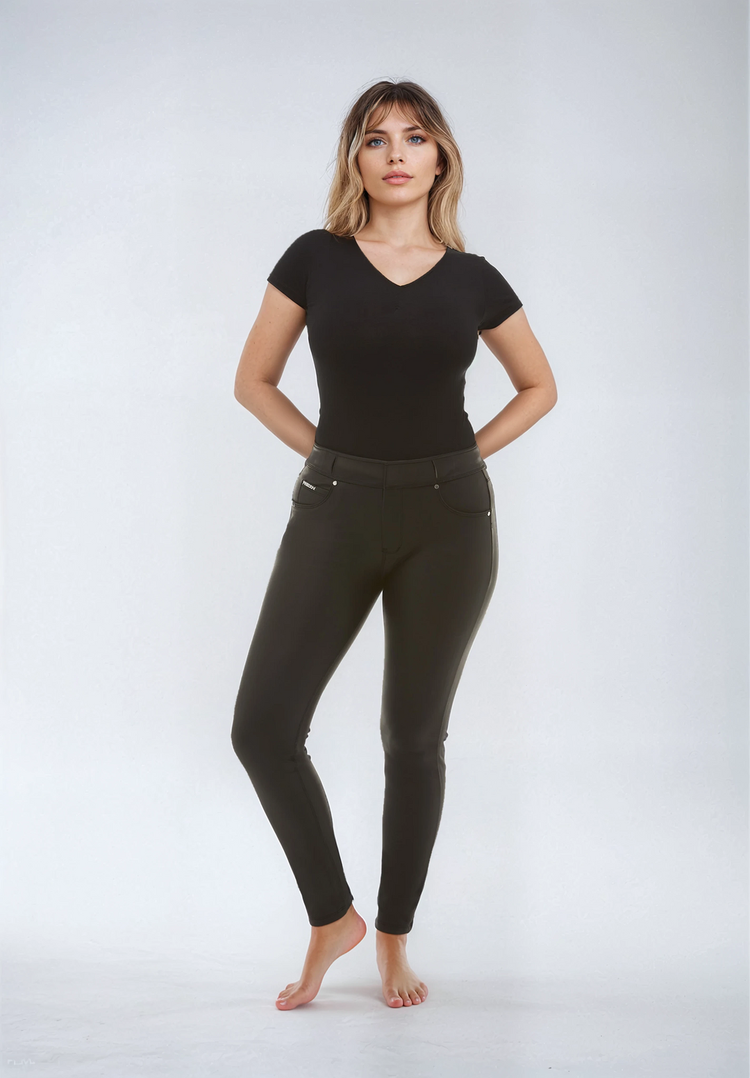 (NOW1MC006PREC-N) Skinny N.O.W.® Mid Waist in Faux Leather