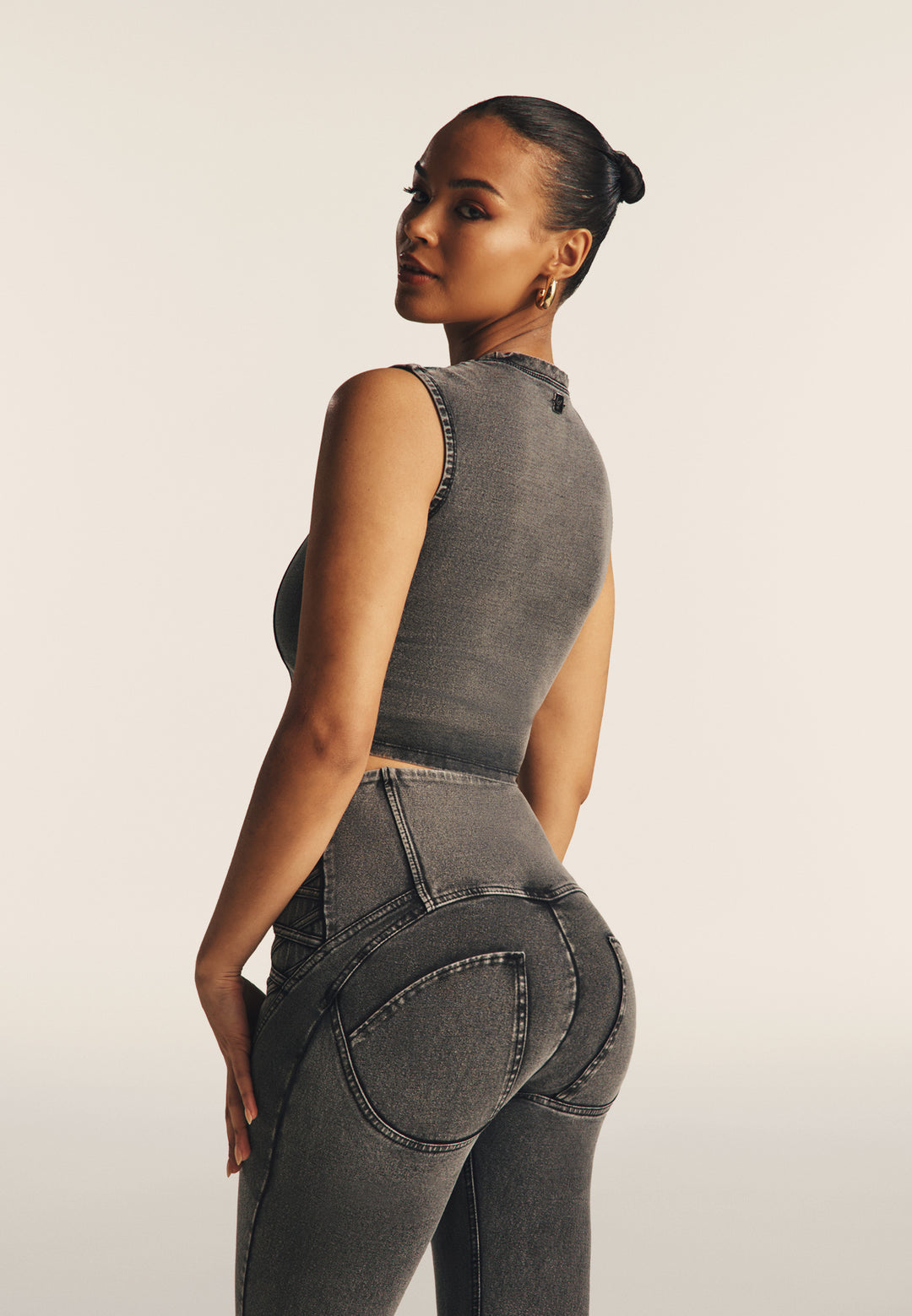 (S25WTWT16-J131N) Cropped Denim-Look Top met Stoere Schouderdetails