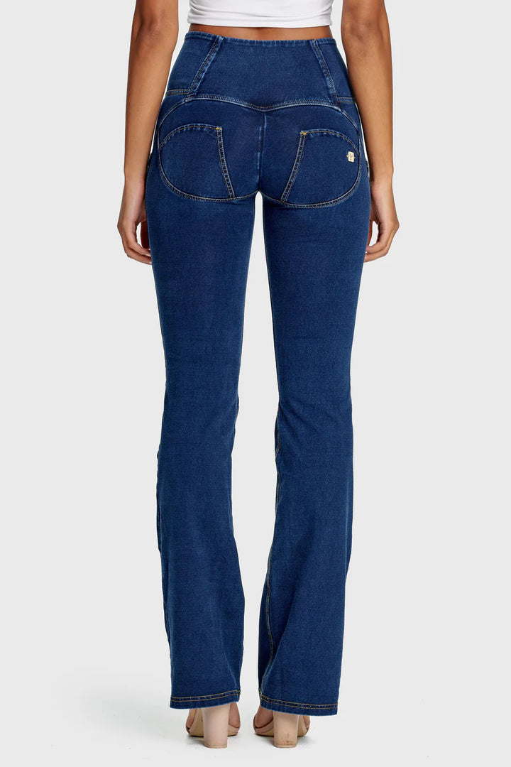 (WRUP11BHC002ORG-J0Y)  Blauwe WR.UP® Flared Jeans met een Hoge Taille en Knoopsluiting