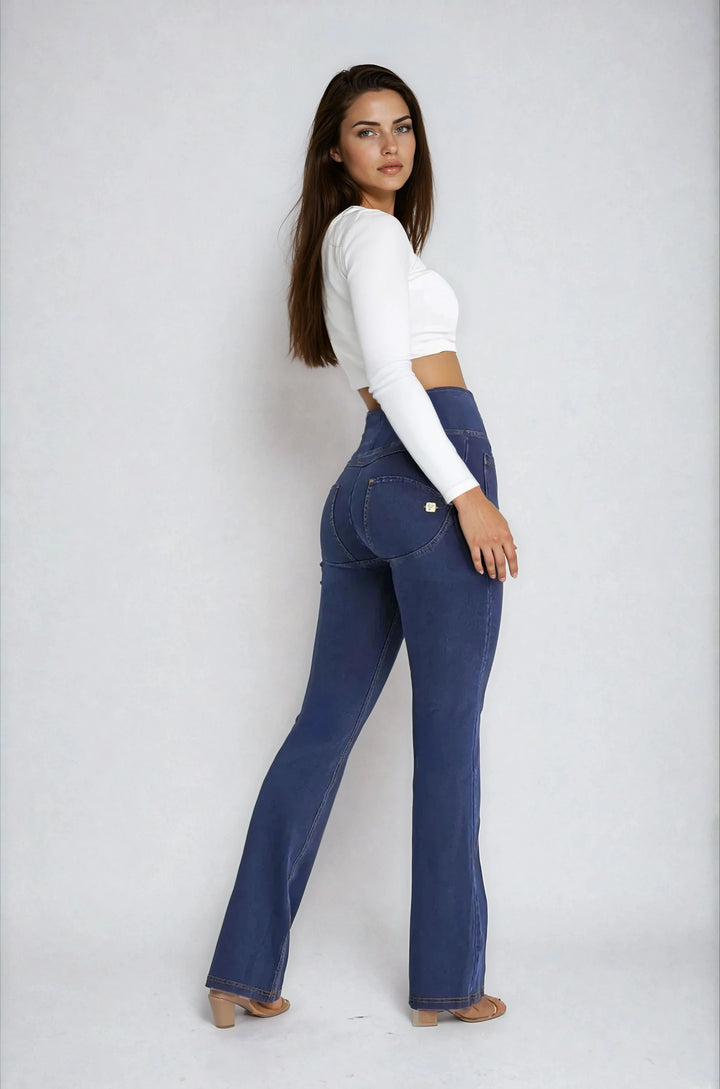 WRUP11HF250-J0Y Blauwe WR.UP® Flared Jeans met een Hoge Taille en Patch Pockets