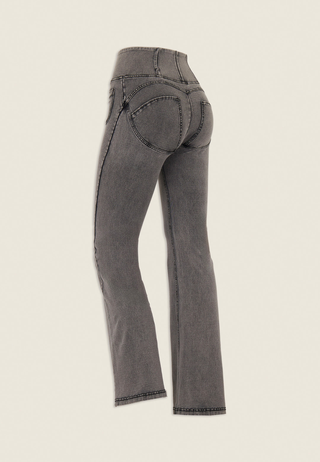 (WRUP11HF250-J3N) WR.UP® Flared Jeans met een Hoge Taille en Patch Pockets