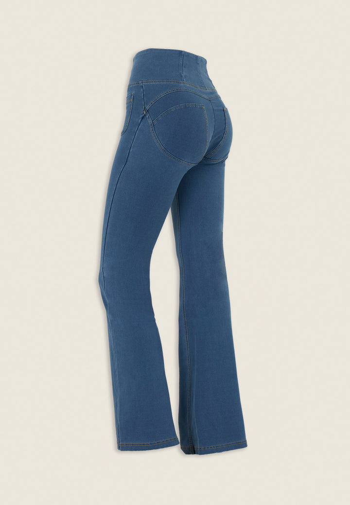 (WRUP11HF250-J4Z)  WR.UP® Flared Jeans met een Hoge Taille en Patch Pockets