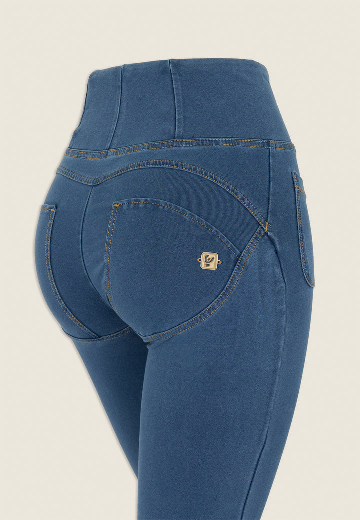 (WRUP11HF250-J4Z)  WR.UP® Flared Jeans met een Hoge Taille en Patch Pockets