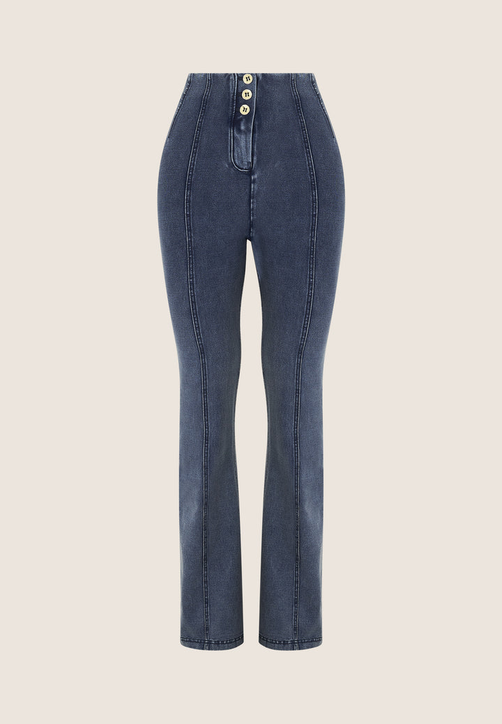 (WRUP11HS2532-J109B) WR.UP® Flared Jeans met een Hoge Taille en Knoopsluiting