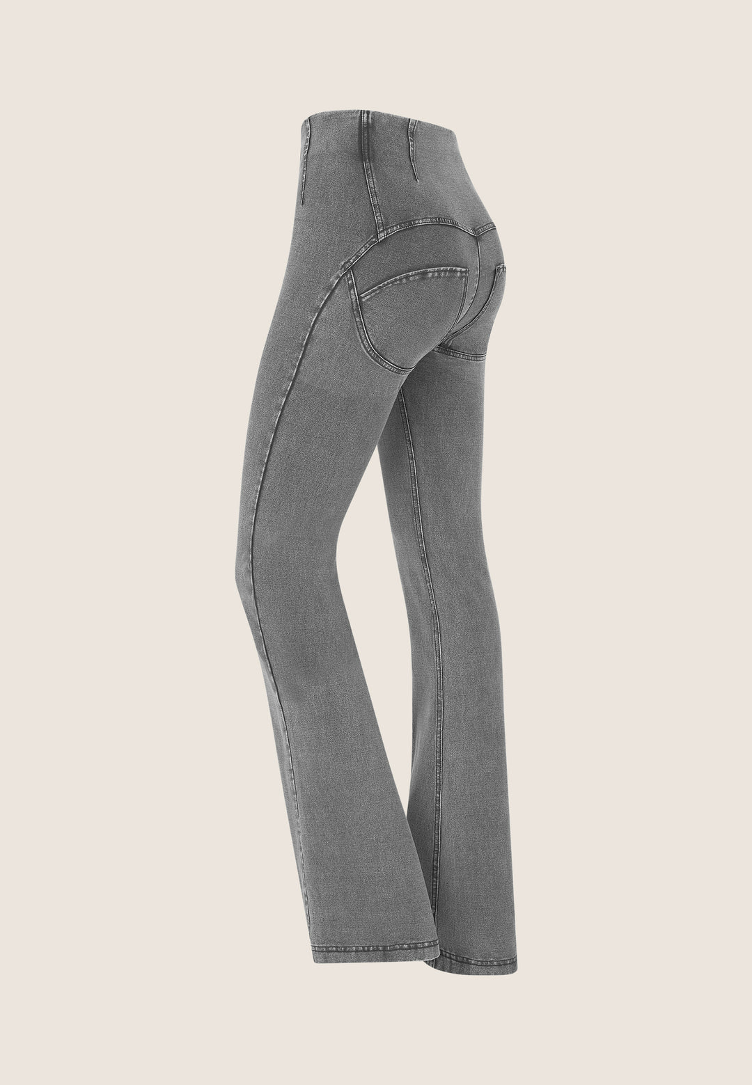 (WRUP11HS2532-J125N) WR.UP® Flared Jeans met een Hoge Taille en Knoopsluiting