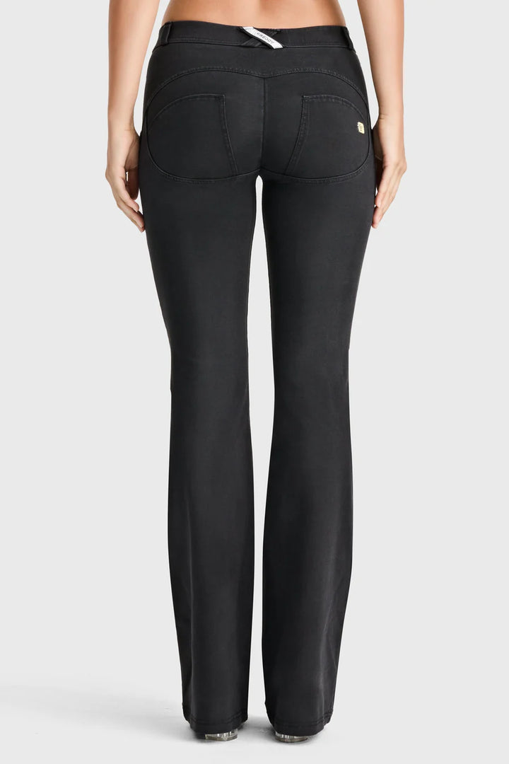 (WRUP11RC002ORG-J7N) ♥ Flared Denim Look Wr.Up® met een Regular Waist ♥