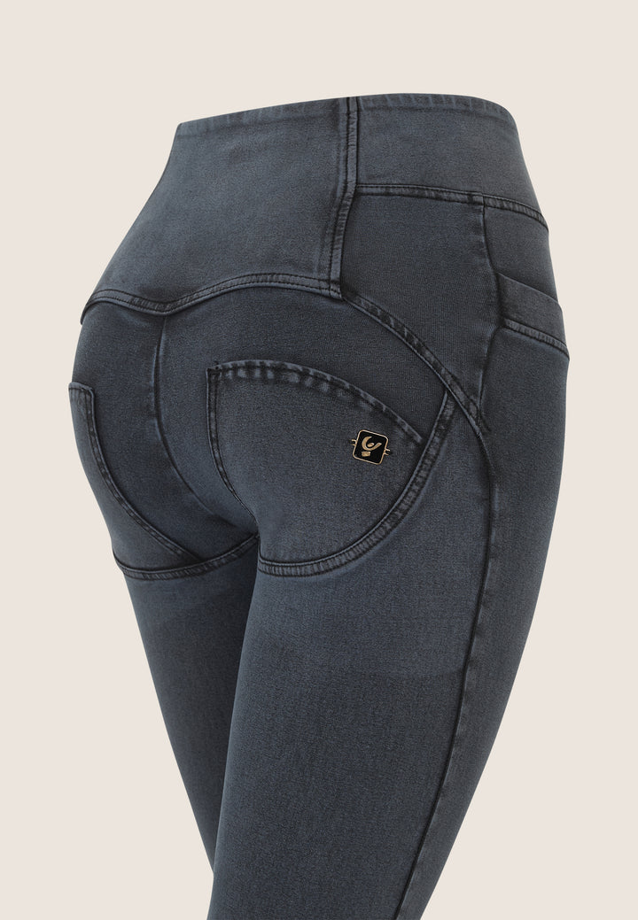 (WRUP1BHF405-J171N) High Waist WR.UP® Jeans met Knoopsluiting