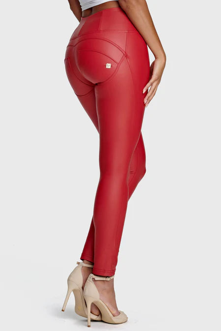 WRUP2HC006PREC-R68 Rode WR.UP®Leather Look met een Hoge Taille en Rits Sluiting