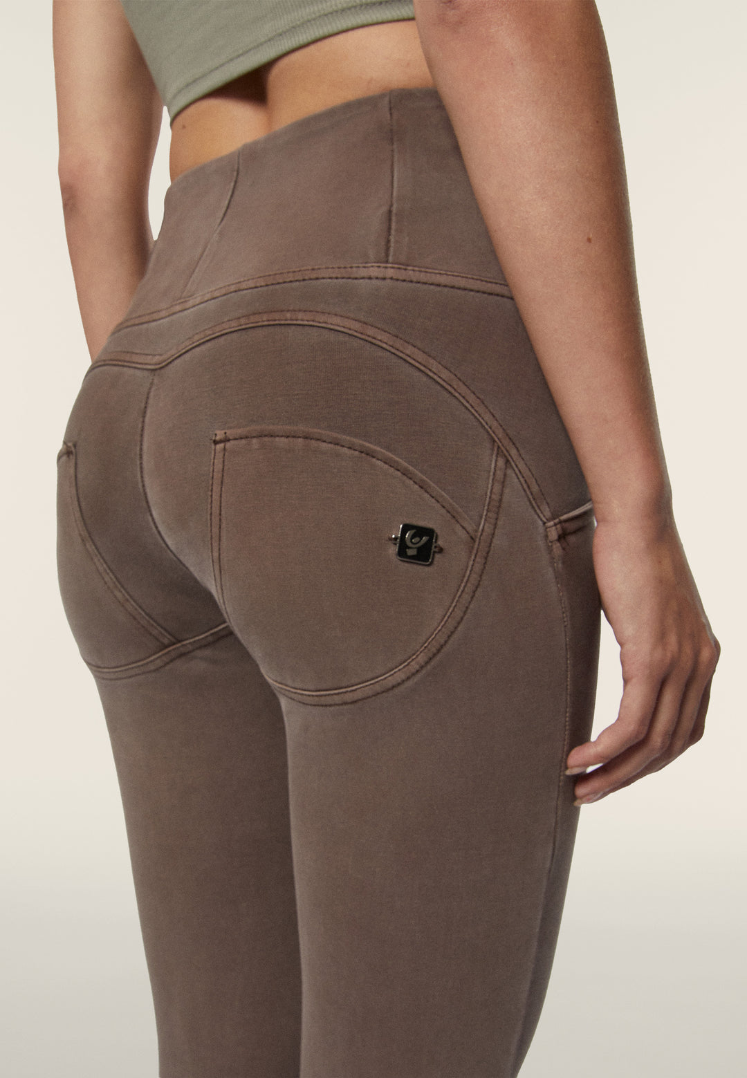 (WRUP2BHF420-M39) High Waist WR.UP® in Zacht Katoen met Knoopsluiting