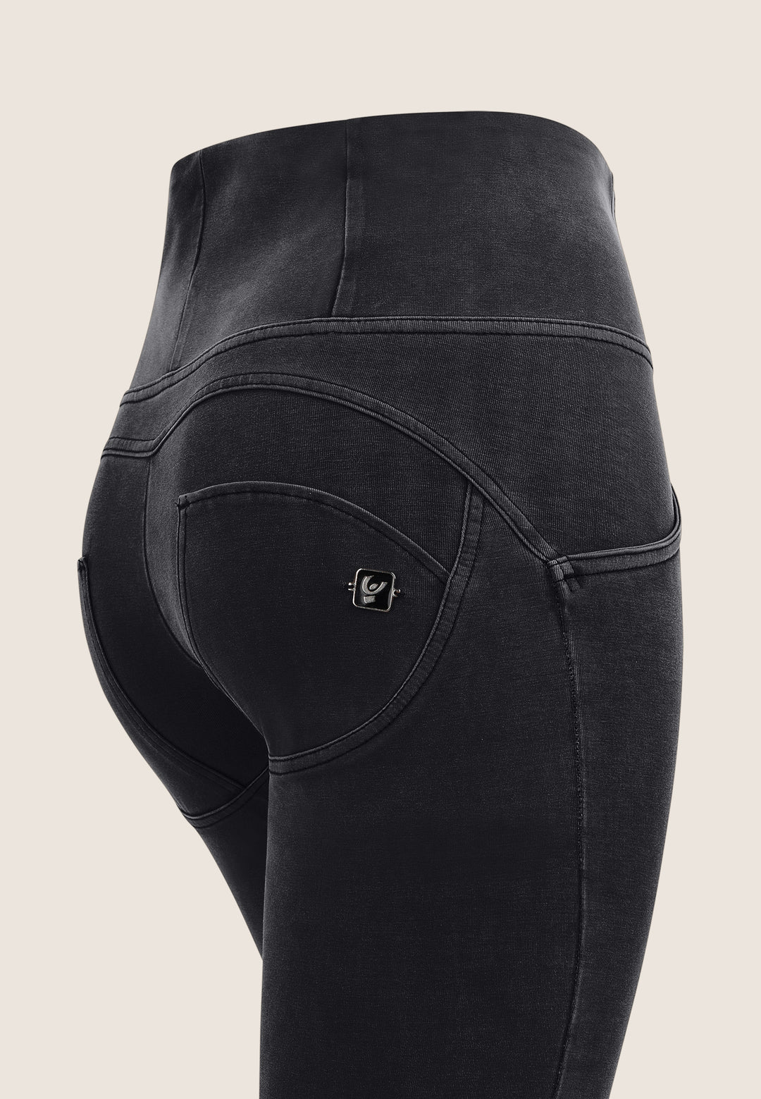 (WRUP2BHF420-N)   Donker Grijze High Waist WR.UP® in Zacht Katoen met Knoopsluiting