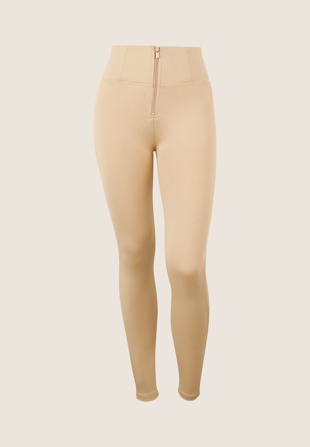 (WRUP2HC004REC-Z80)  Beige WR.UP® met een Hoge Taille in Shiny D.I.W.O.