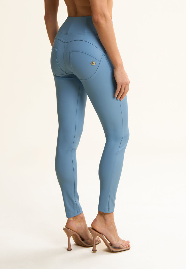 (WRUP2HC006PREC-C65) Leather Look WR.UP® met Hoge Taille en Rits Sluiting