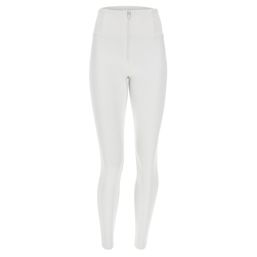 Aspect cuir WR.UP® avec une taille très haute