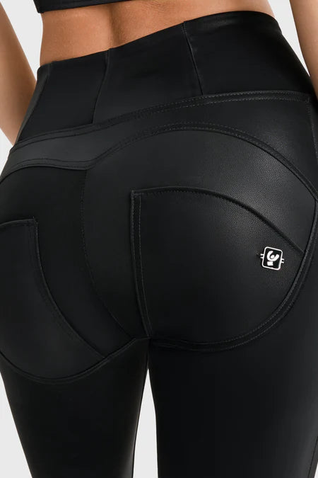 (WRUP4HF248-N) Stoere Faux Leather WR.UP® met Satin Look Effect