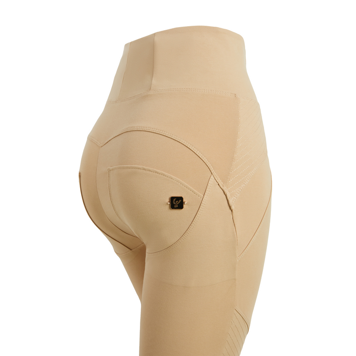 (WRUP2HHF332-M35) Super Hoge Taille WR.UP® met Gouden Details en Stylish Stitches