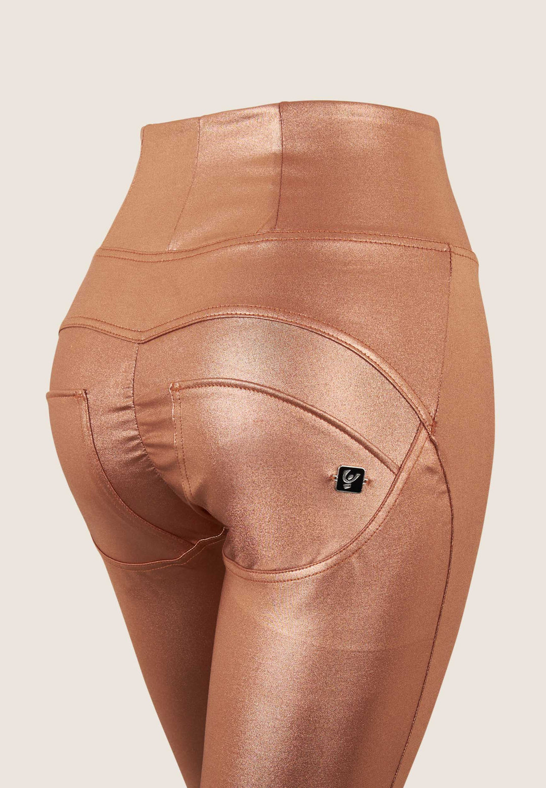 (WRUP2HHS453-M110) Super High Waist WR.UP® met Shiny Coating