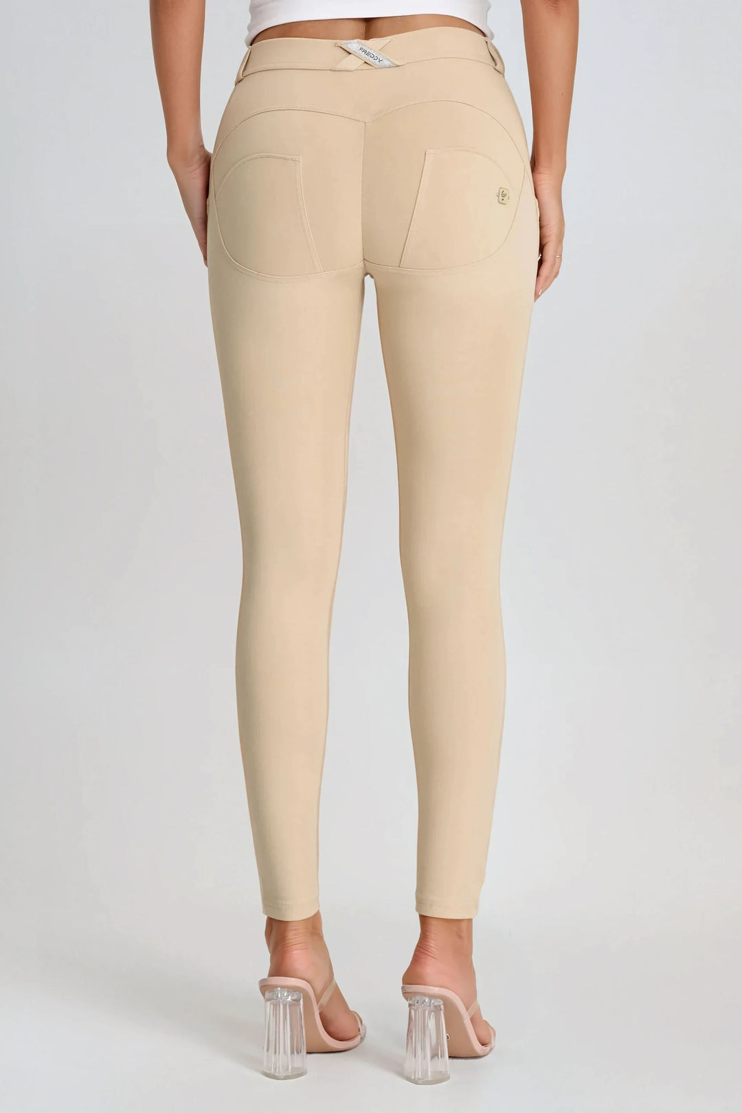 (WRUP2RC001ORG-Z80) Skinny Basic WR.UP® met een Regular Waist in Zacht Katoen