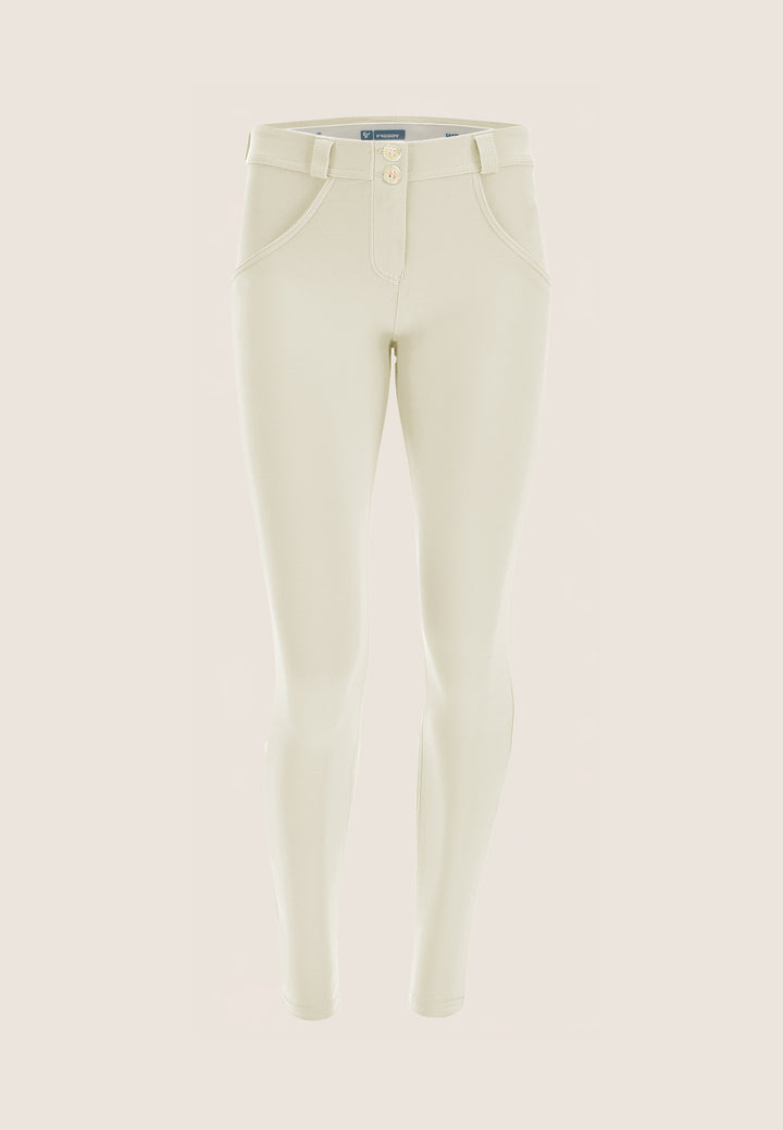 (WRUP2RC001ORG-I35) Skinny Basic WR.UP® met een Regular Waist in Zacht Katoen