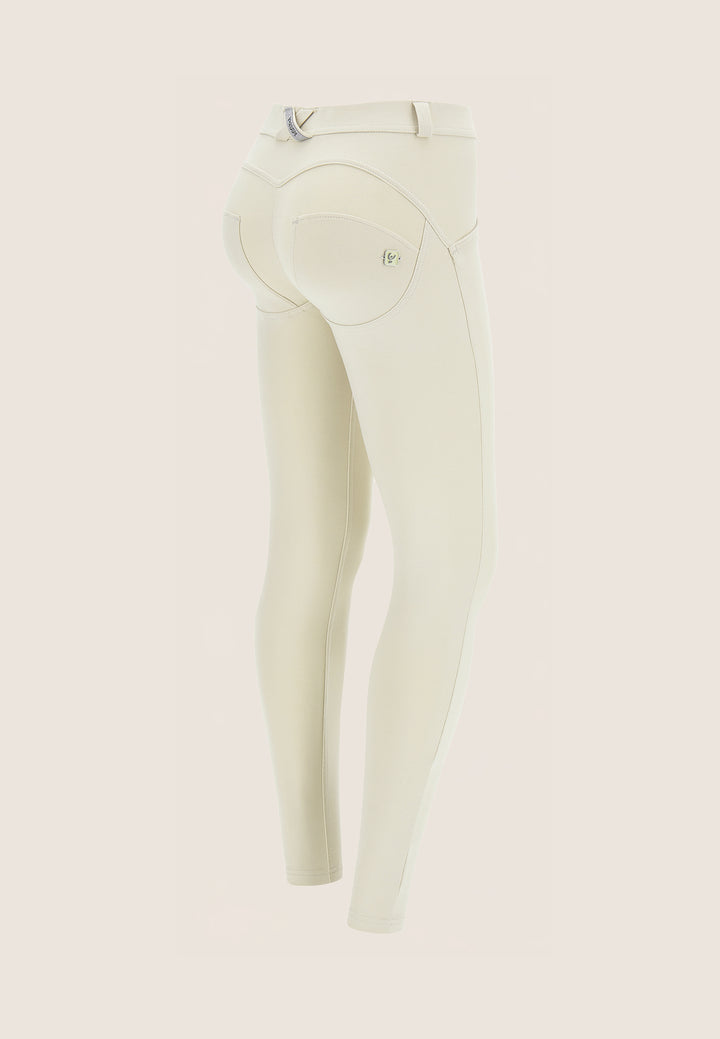 (WRUP2RC001ORG-I35) Skinny Basic WR.UP® met een Regular Waist in Zacht Katoen