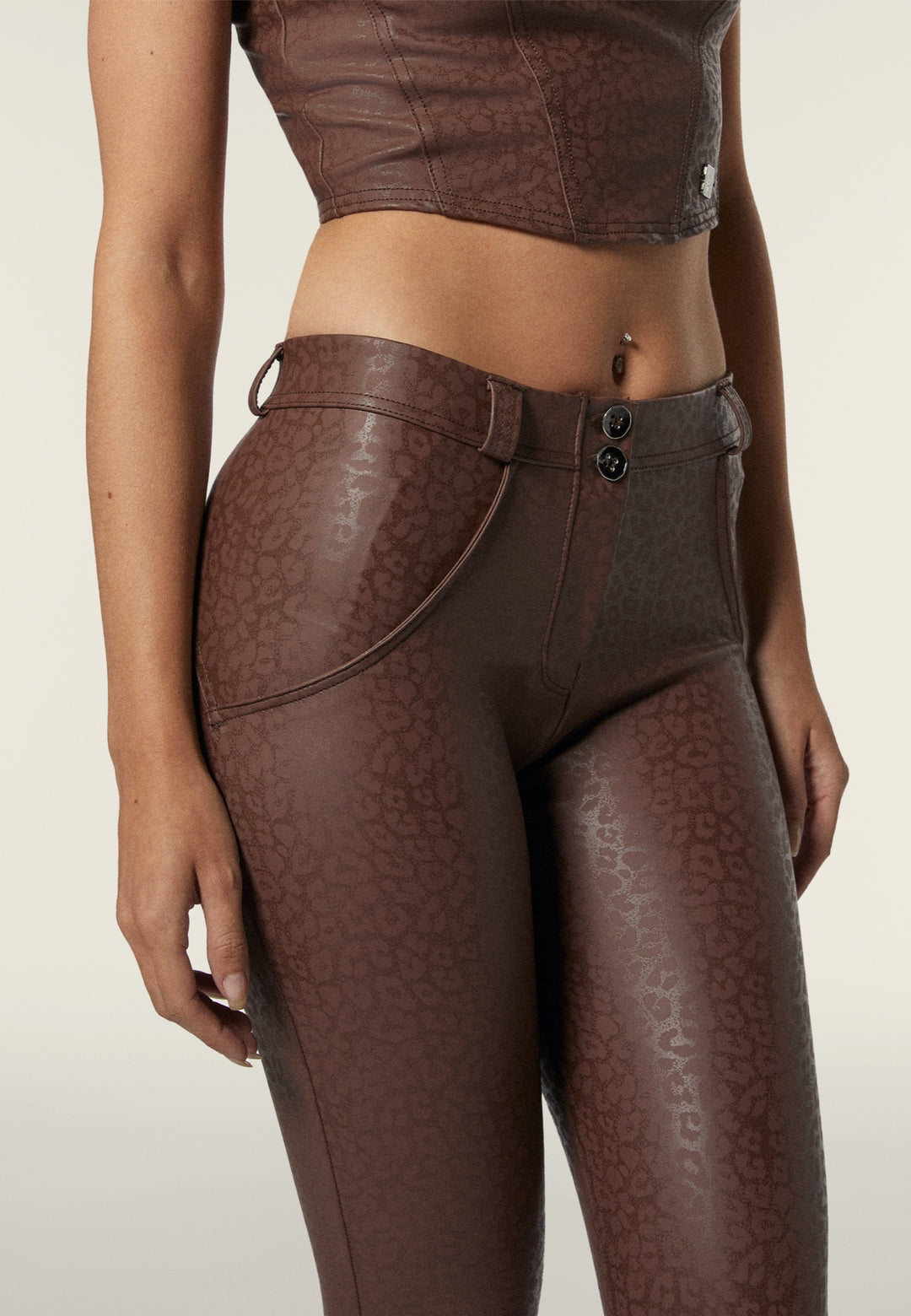 (WRUP2RF437-ANI57) Leopard Print WR.UP® Regular Waist in Faux Leather