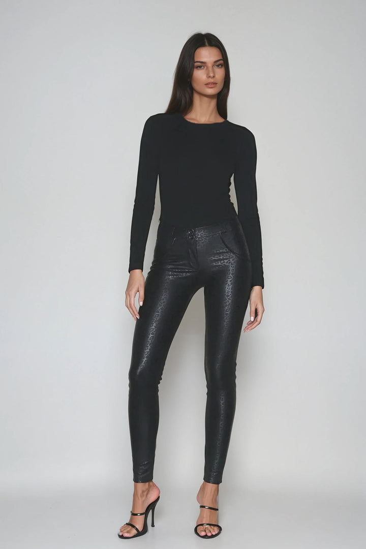 (WRUP2RF437-ANI62) Leopard Print WR.UP® Regular Waist in Faux Leather