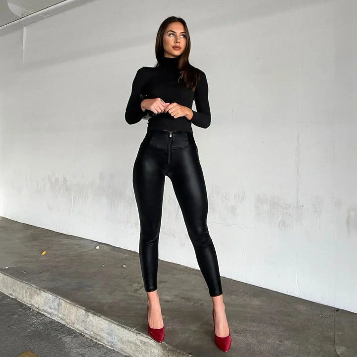 (WRUP4HF248-N) Stoere Faux Leather WR.UP® met Satin Look Effect