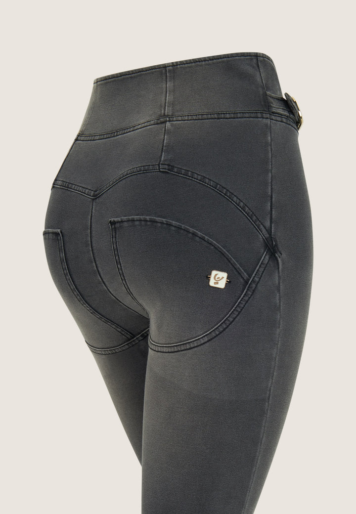 (WRUP4HF468-J125N High Waist WR.UP® met Zijsluiting en Riempje in de Zij ♥