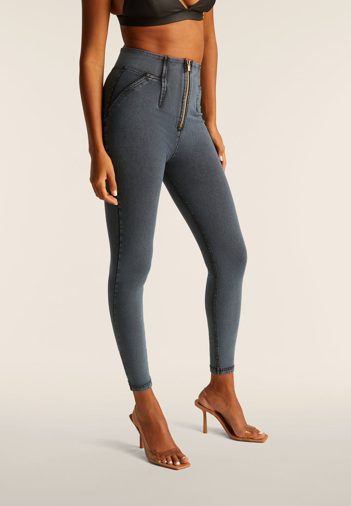 (WRUP4HS2503-J171N)  Stoere High Waist WR.UP® met Mooie Denim Washing