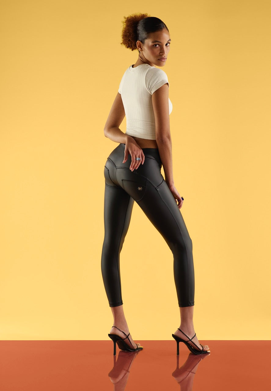 (WRUP4HS311-N) High Waist WR.UP® met Cross Over in Faux Leather