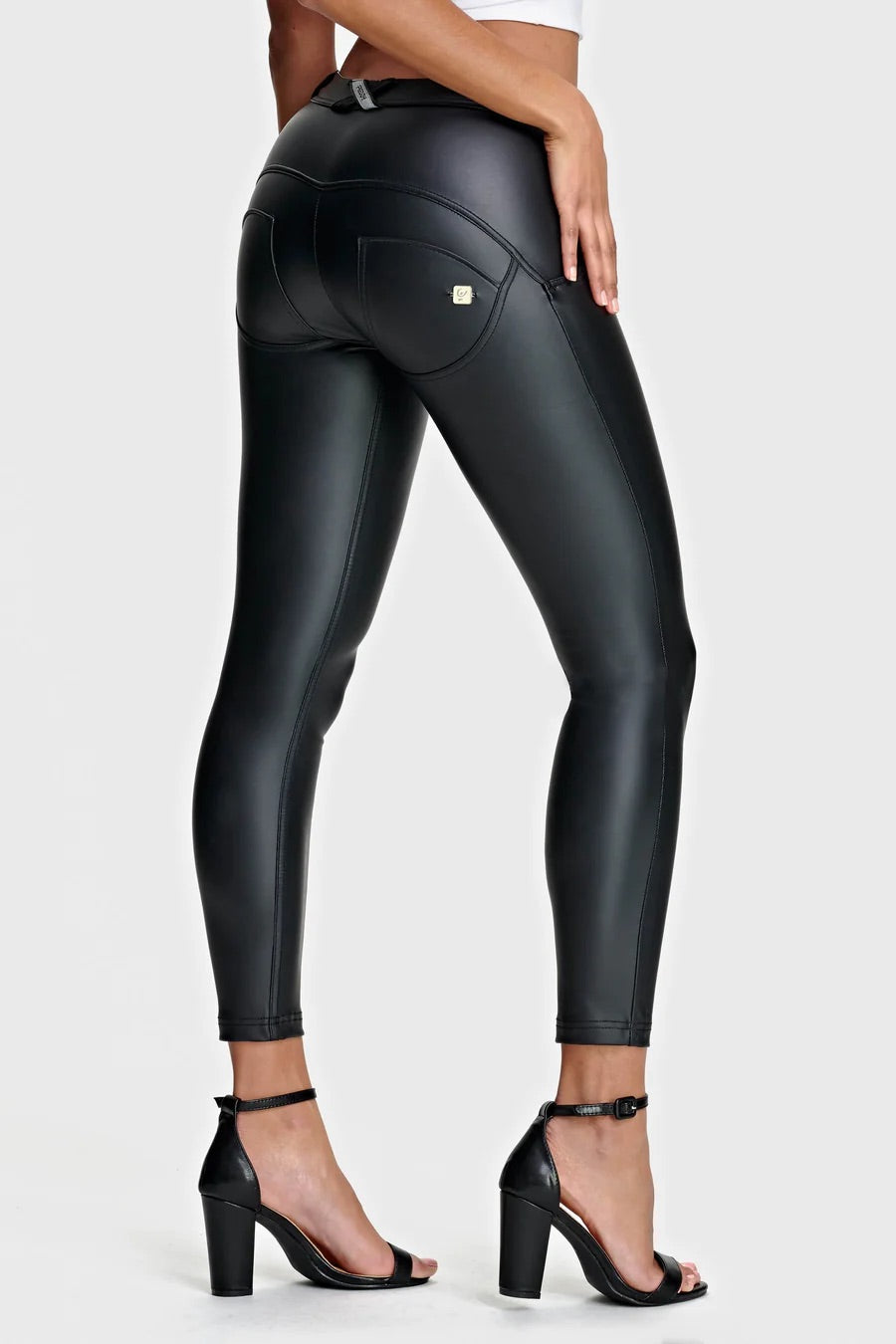 (WRUP4RC006PREC-N)  Zwarte WR.UP® Enkel Lengte in Leather Look