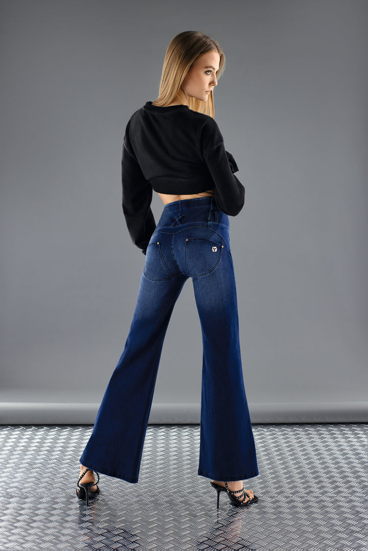 (WRUPSNUG29SHF325-J0B) Woven Denim flared WR.UP® Jeans met Hoge Taille