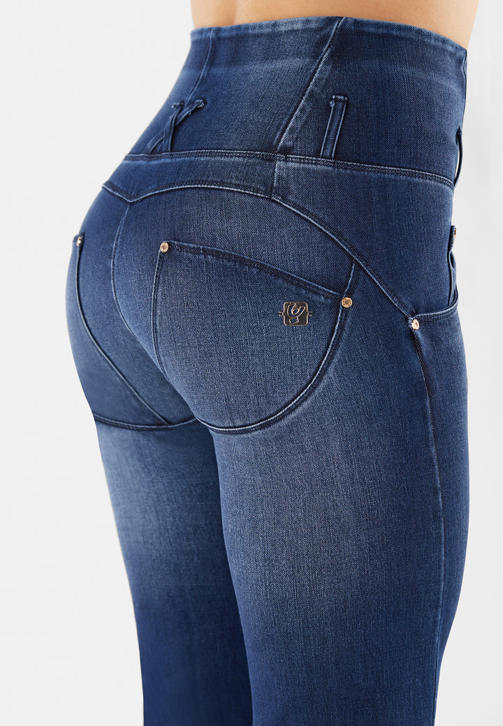 (WRUPSNUG29SHF325-J0B) Woven Denim flared WR.UP® Jeans met Hoge Taille