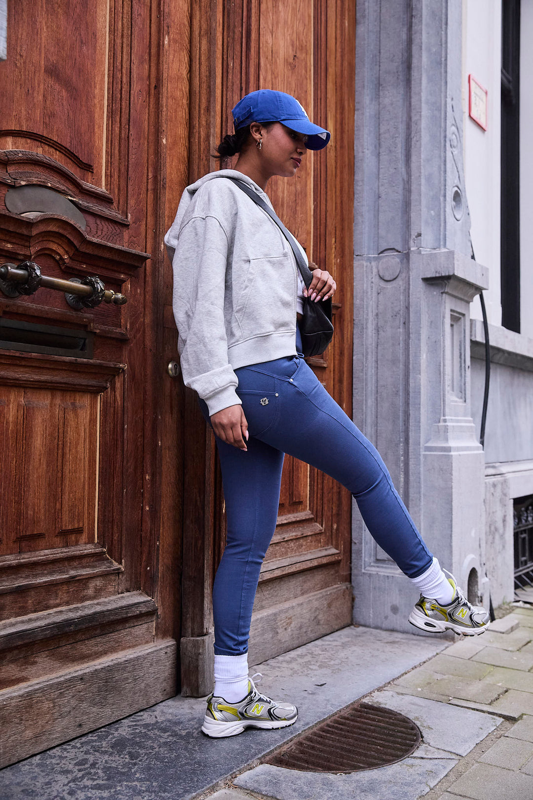 (WRUPSNUG2BHC017-B57) Blauwe WR.UP High Waist met Knoopsluiting in Woven Denim