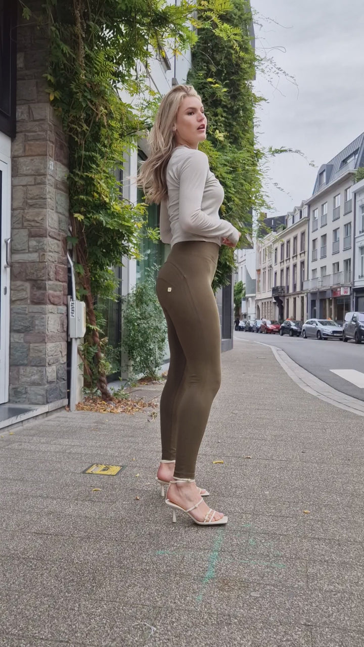 (WRUP2HC001ORG-V141) Basic WR.UP® met een Hoge Taille en Ritssluiting in Zacht Katoen