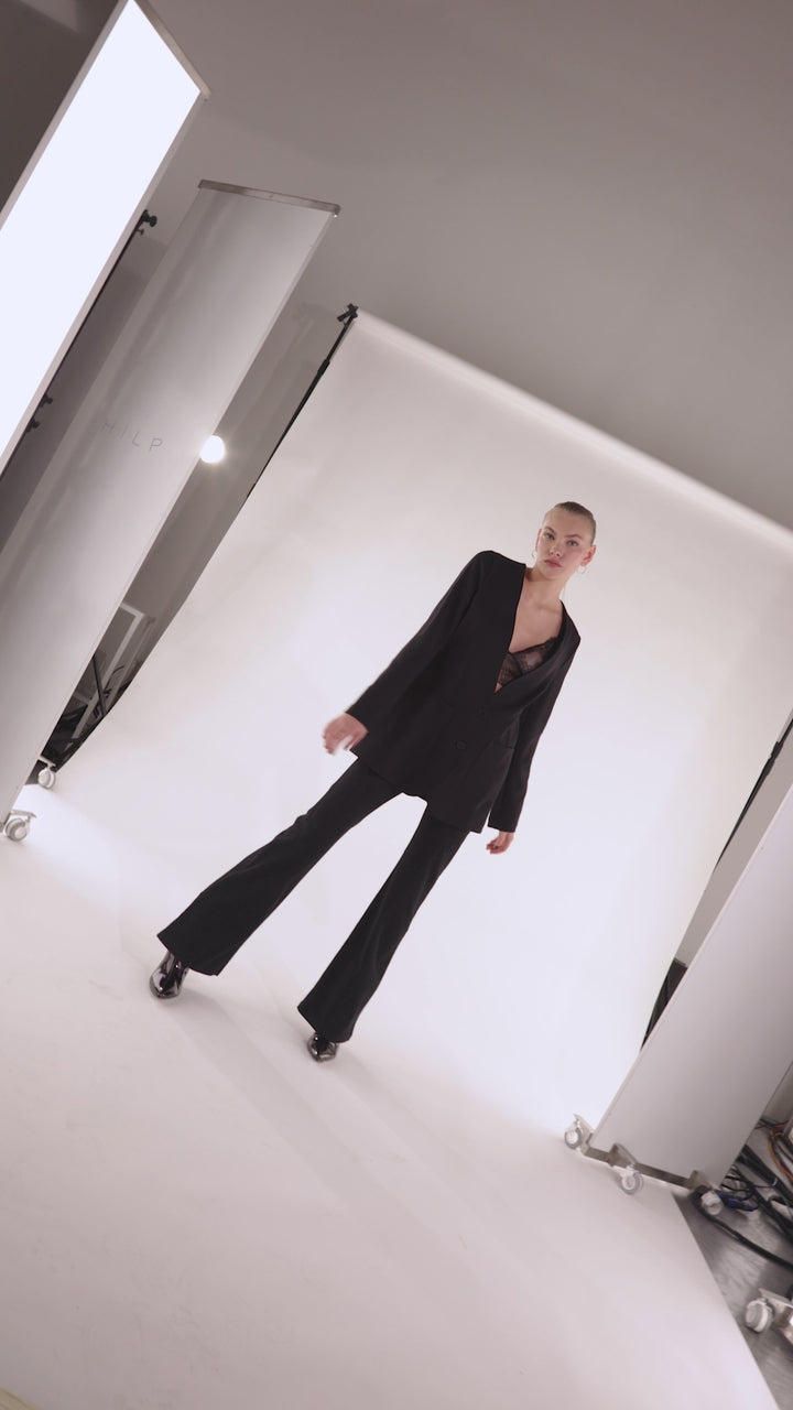 (BLACK29RF301-J7N) CLASSIC FREDDY Flared Jeans in Woven Denim