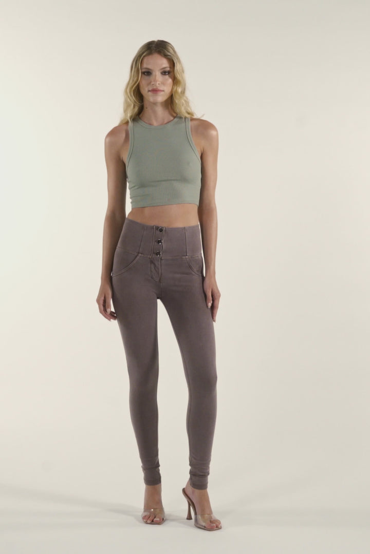 (WRUP2BHF420-M39) High Waist WR.UP® in Zacht Katoen met Knoopsluiting