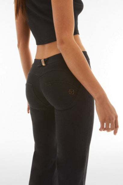 (WRUP29LF305-J7N) Low Waist WR.UP® Flared Black Jeans