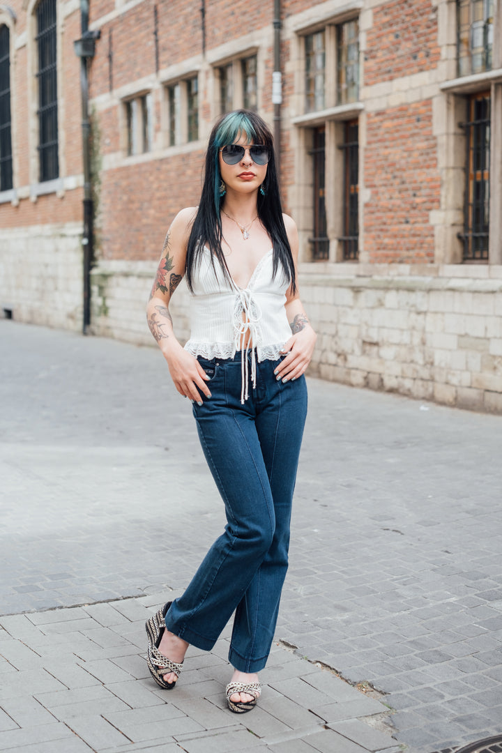 (BLACK11HS202-J0B) Freddy Fit Jeans met een Wijd Uitlopende Pijp en een Hoge Taille