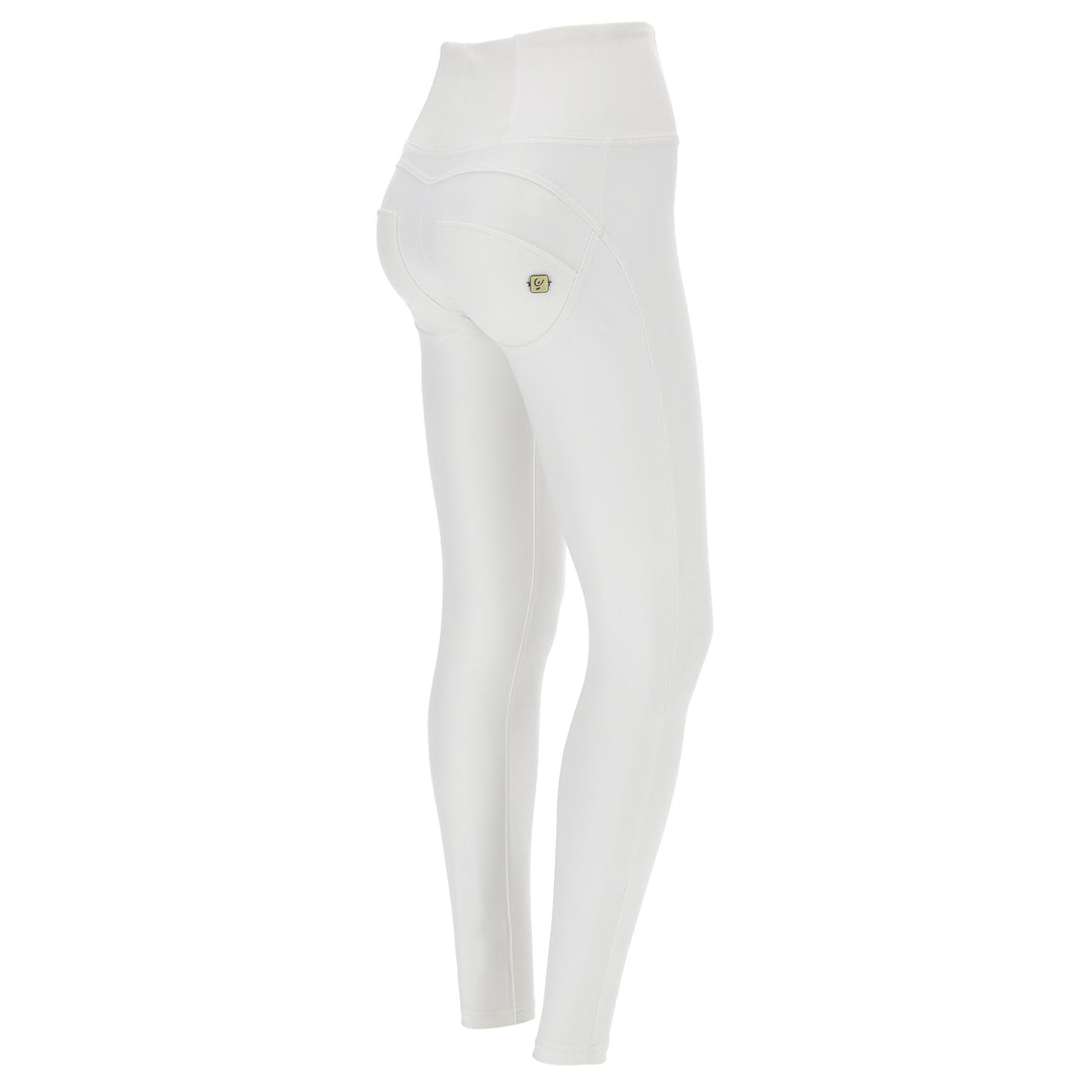 WRUP2HC006PREC-W Witte  WR.UP®Leather Look met een Hoge Taille en Rits Sluiting