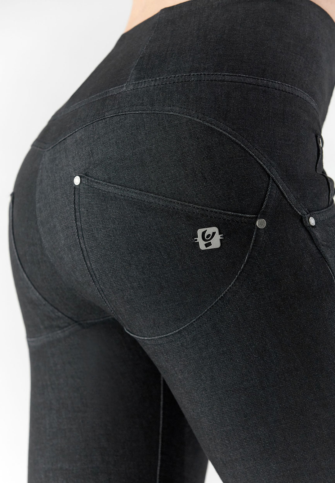 (WRUPSNUG2HC017-N) Woven Denim WR.UP® Jeans met Hoge Taille