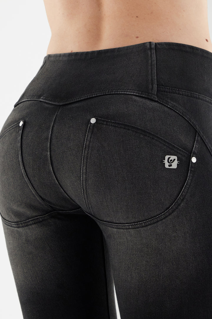 (WRUPSNUG1MS241-J7N) WR.UP® Medium Waist Ripped Jeans In Eco-Friendly Denim