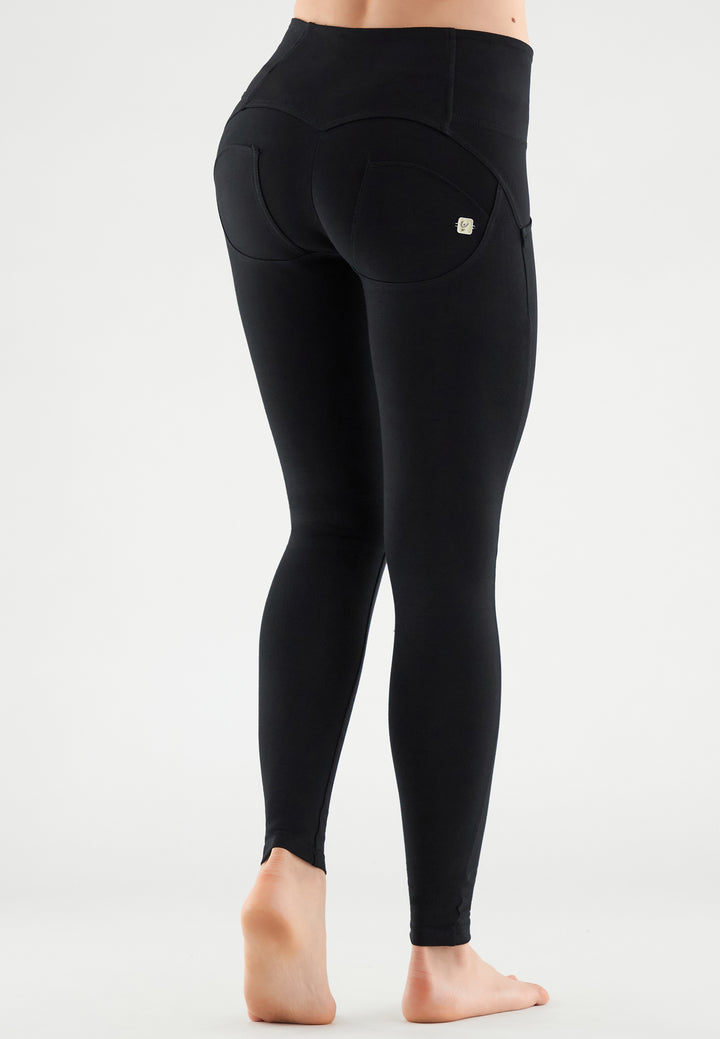 (WRUP2BHC001ORG-N) WR.UP® Basic WR.UP® met een Hoge Taille en Knoopsluiting in Zacht Katoen