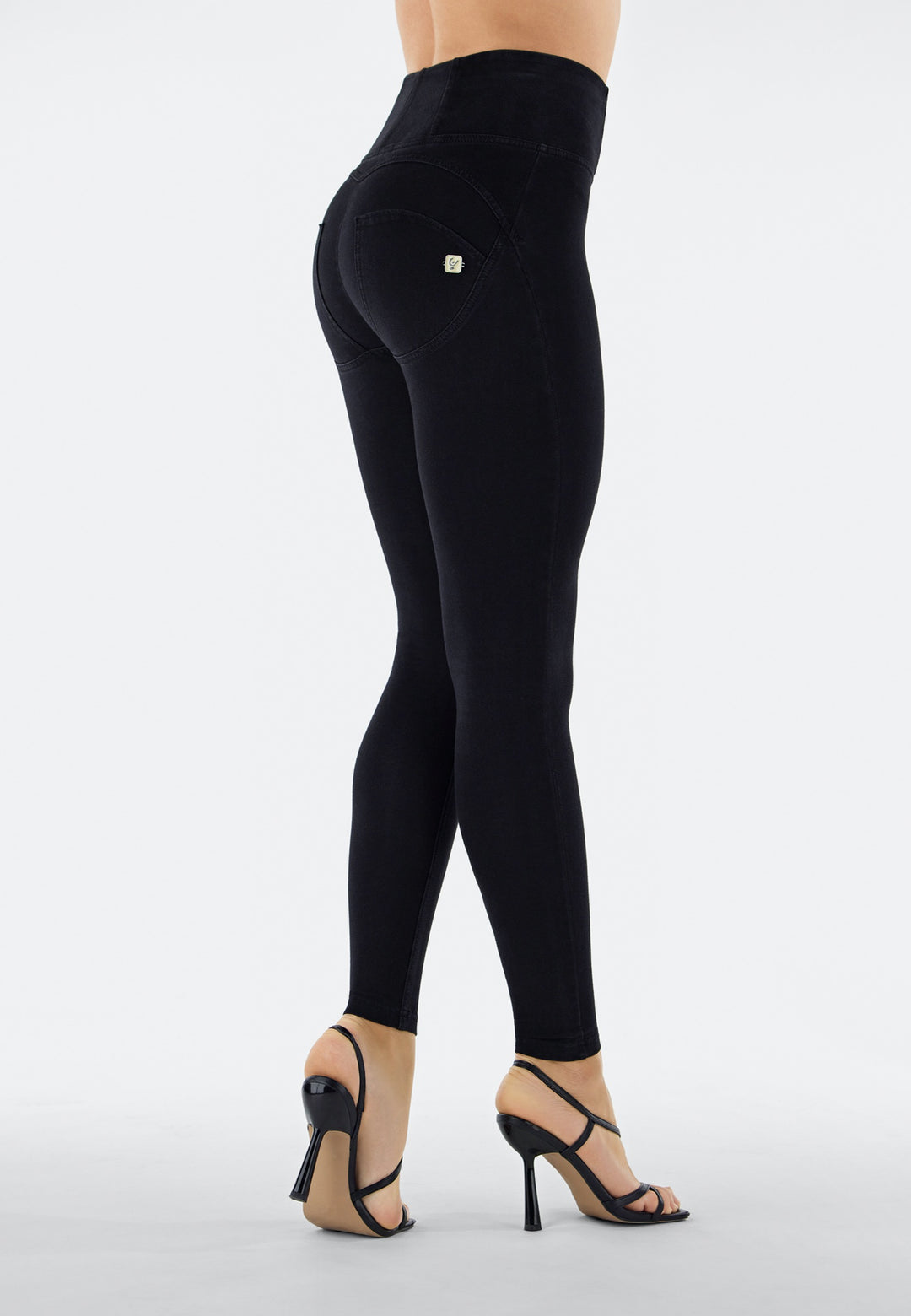 WRUP2HC002ORG-J7N Zwarte WR.UP® met Hoge Taille en Zip in Denim Look