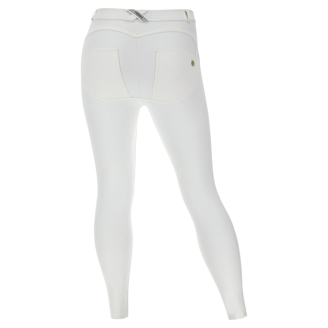 (WRUP2RC006PNS-W) Witte WR.UP® Curvy met een Regular Waist in Leatherlook