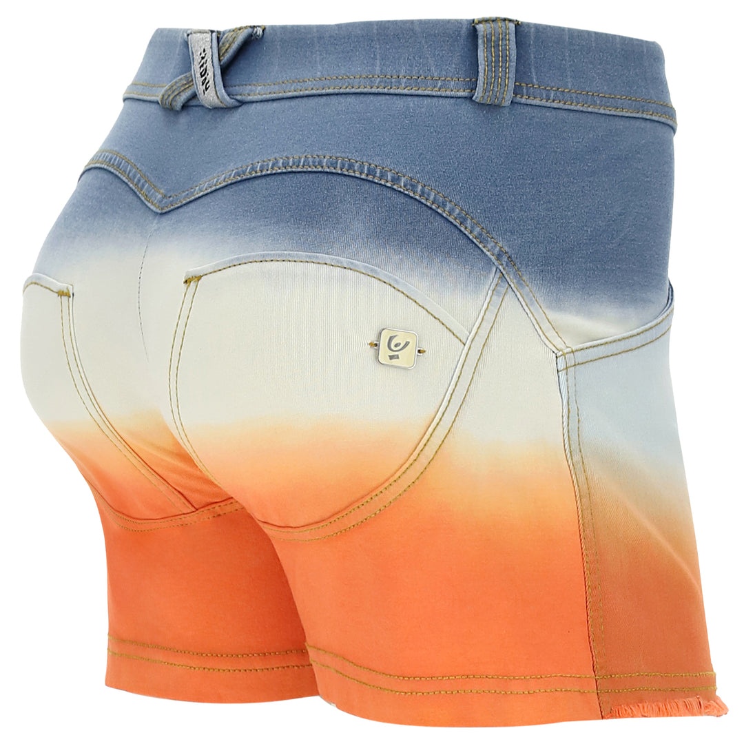 (WRUP9RS023-JWA)DÉGRADÉ SHAPING WR.UP® SHORTS WITH A FRAYED HEM