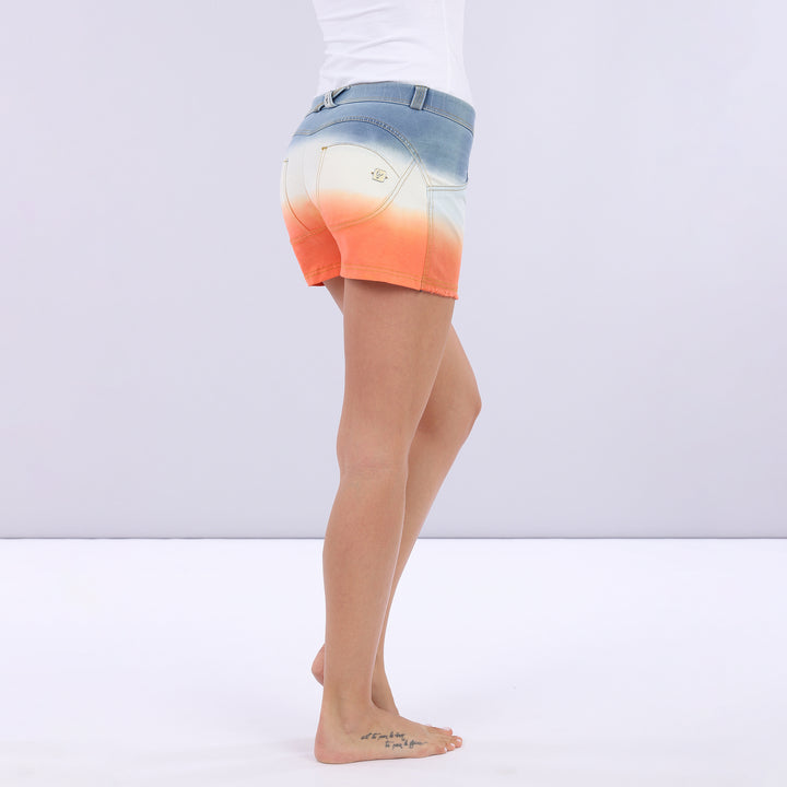 (WRUP9RS023-JWA)DÉGRADÉ SHAPING WR.UP® SHORTS WITH A FRAYED HEM