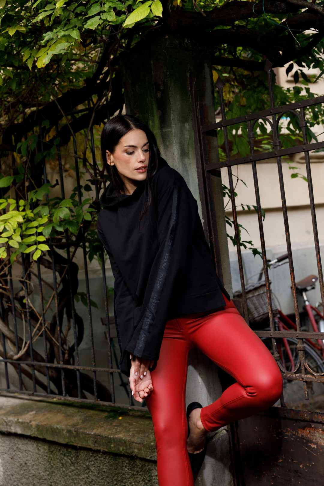 WRUP2HC006PREC-R68 Rode WR.UP®Leather Look met een Hoge Taille en Rits Sluiting