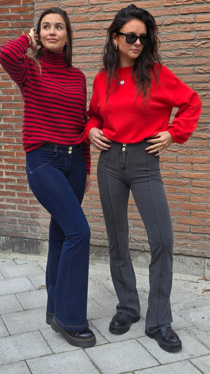 (WRUP11HS2532-J125N) WR.UP® Flared Jeans met een Hoge Taille en Knoopsluiting